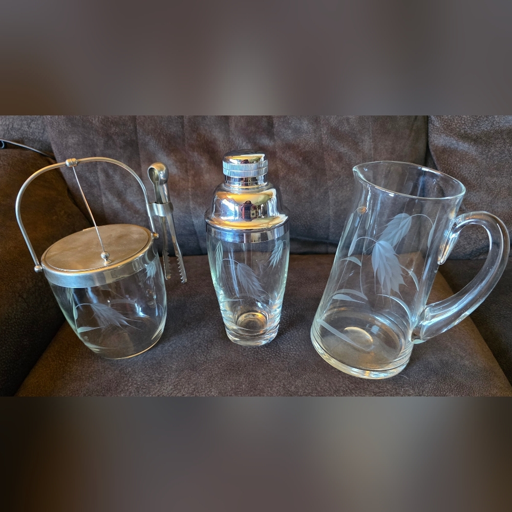 NORITAKE SASAKI GLASS WHEAT ETCHED BAR SET-PITCHER, DRINK SHAKER, AND ICE BUCKET